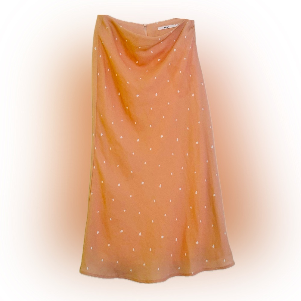 🍑 polka dot peach skirt